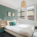 Pelourinho Apartments by Travel to Madeira