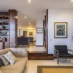 Charming Villa, Spacious, Beautiful Views!