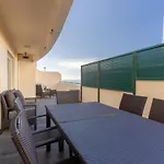 Pakisa Apartment