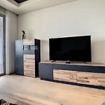 The Best Sea View Apartment By Lovelystay