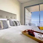 The Best Sea View Apartment By Lovelystay