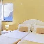 Cosy Apartment With Sea View