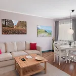 Belvedere Apartment By An Island Apart