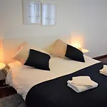 Madeira, 3 Bedroom Apartment With Ocean Views In Funchal