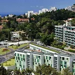 Vista Savoy Apartment