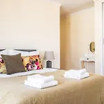 Uptown Sea View By Madeira Sun Travel