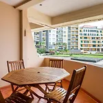 Lovely 1-Bedroom Apartment With Parking Ocean View