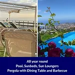 Studio Geek Villa - Open Space - 5M From 5 Top Attractions - Pool All Year Round, Dining Pergola, Barbecue - Funchal Matrix Holiday Home