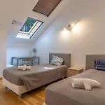 Living Penthouse Apart.