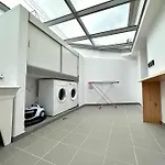 Pena Apartments A By Mth