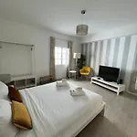 Charming Funchal Studio