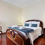 Central Living Funchal