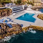 Comfortable 2-Bedroom Apartment For Relaxing Stays