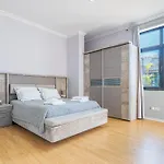 Old Town T1 Apartment
