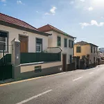 Bela De Santiago I By An Island Apart