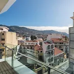The Plaza Apartment By An Island Apart