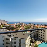Guestready - Elegant Madeira Retreat