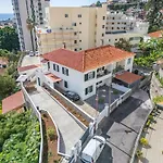 Betty\'S Villa By Alma Holiday Rentals