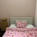 Chinchilla\'S House Madeira Style