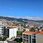Rooms For Rent In Funchal