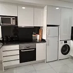 Ocean Dream Apartment- Air Condition