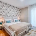 Suite Bk - 3 Pools - Gym - Ac - Huge Balcony