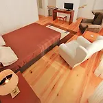 Townhouse, Funchal