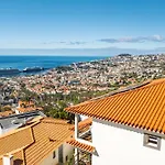 Villa Bom Sucesso With Jacuzzi By Holiday Rental Madeira