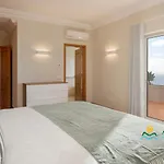 Ourmadeira - Palheiro Ocean Villa, Premium