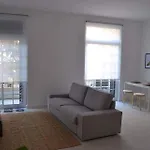 Charming Apartment 101