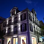 Edificio Charles 303
