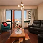 Apartment Bay Historic Center