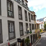 Central Suite In Funchal 2N