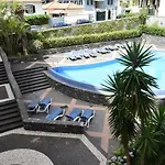 Jasmineiro- Funchal