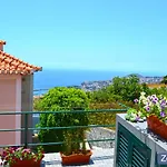 Villa Henriques