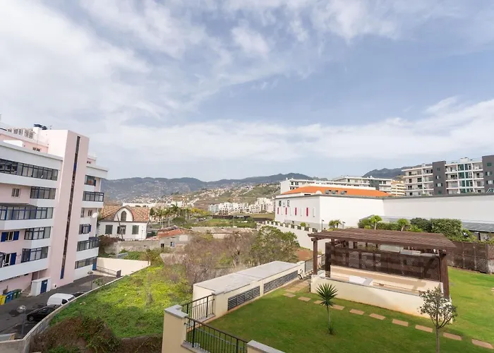 FLH Funchal Cozy Studio
