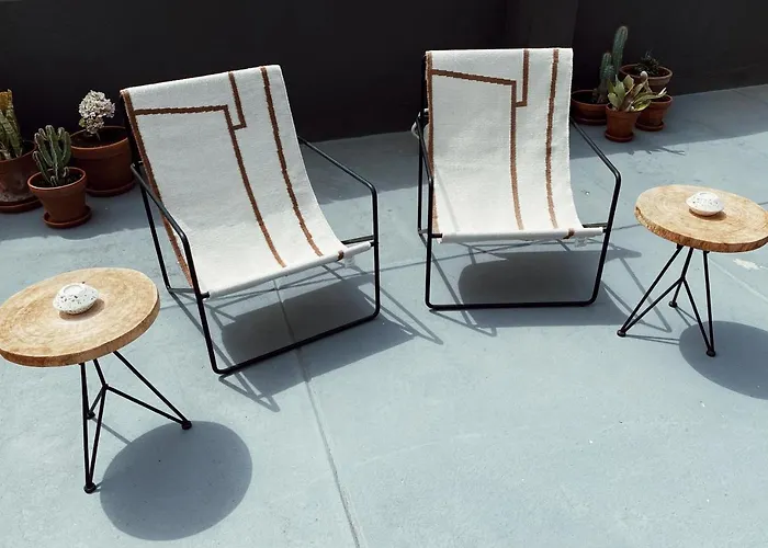 The L Apartment - City Living With Rooftop Terrace