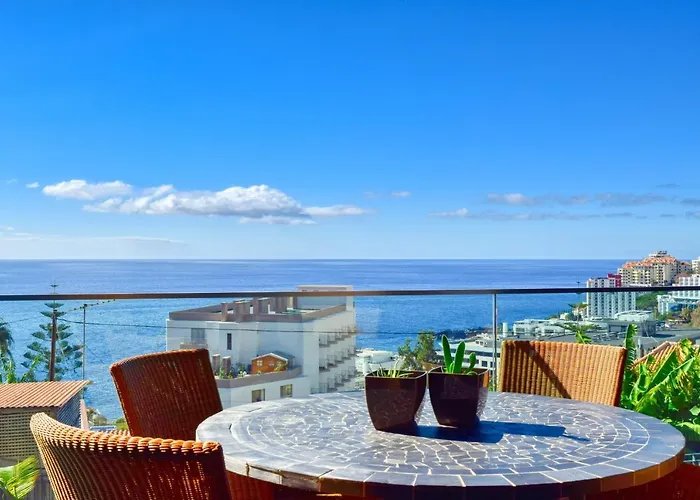 Seculo Xxi-U, A Home In Madeira