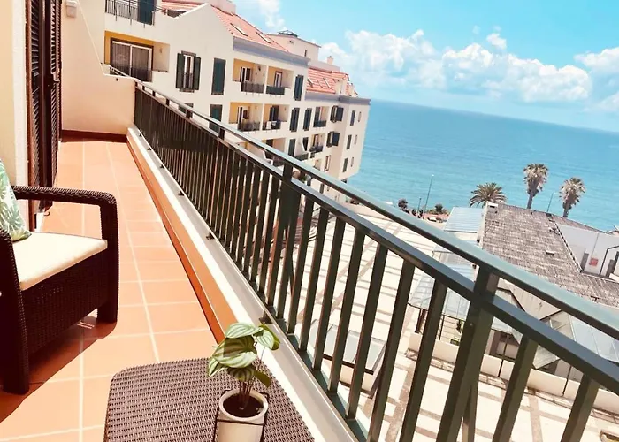 Seaview Apartment Walking To The Beach