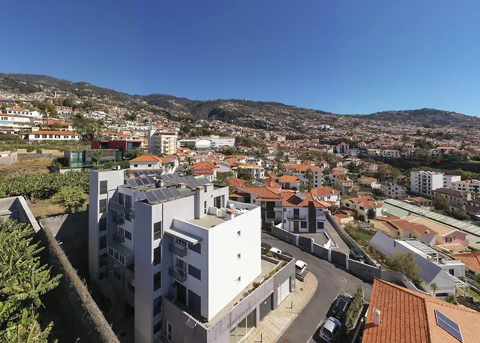 Rooftop Funchal - By Wehost