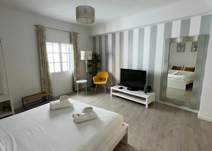 Charming Funchal Studio