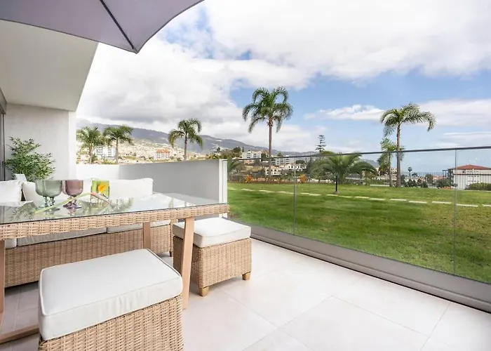 Sealavie Apartment