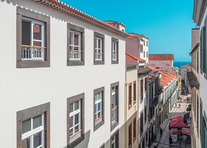 Tanoeiros Apartments