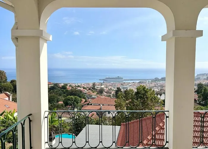 Villa Oasis Sea View - 3 Bedrooms