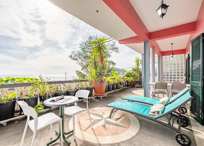 Botanical Bliss With Ocean Views