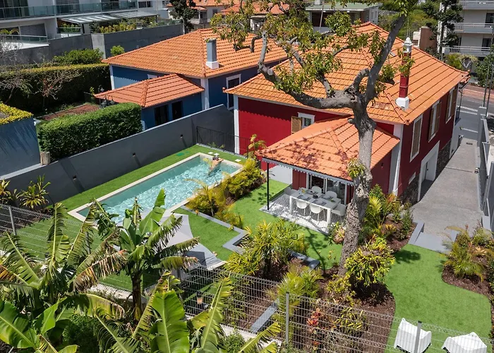 Quintinha Estrelicia - Pool And Garden