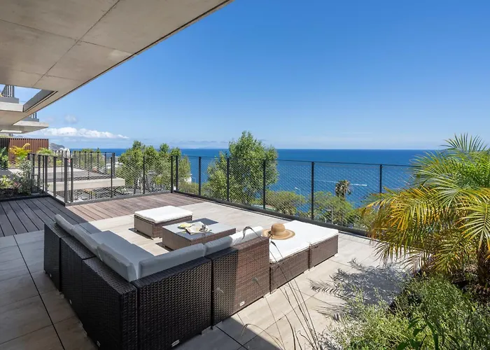 Savoy Monumentalis VI A Luxury Retreat