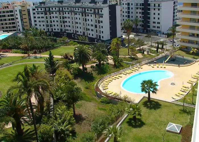 Luxury Apartment With Pool