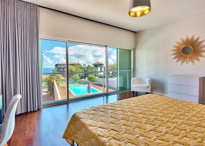 Luxury Villa Nogueira With Private Pool By Hr Madeira