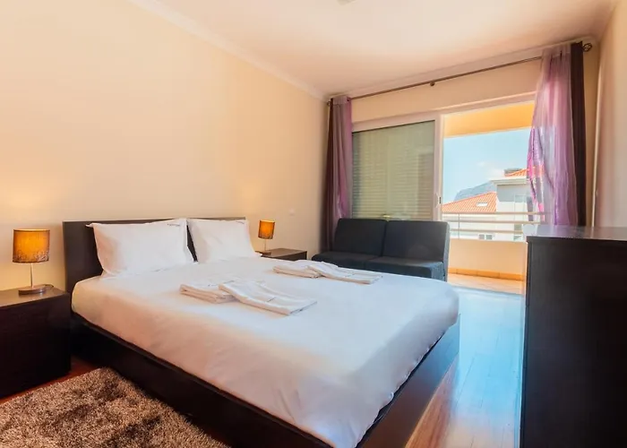 Feels Like Home Funchal Green Park Apartment with Pool